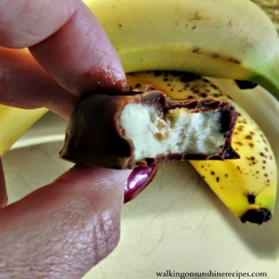 frozen banana bites from Walking on Sunshine Recipes