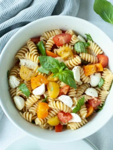 pasta fresh tomatoes