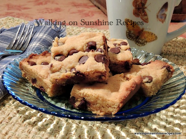 Peanut Butter Chocolate Chip Bars - Cake Mix Cookie Recipe