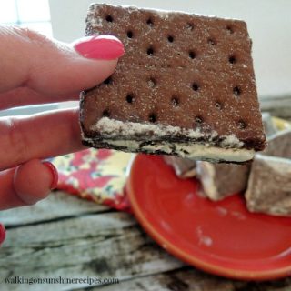 Cool Whip Frozen Graham Cracker Sandwiches