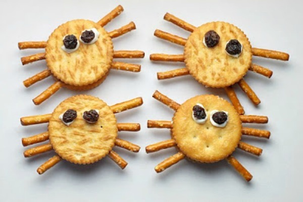 Spider Crackers from La Jolla Mom