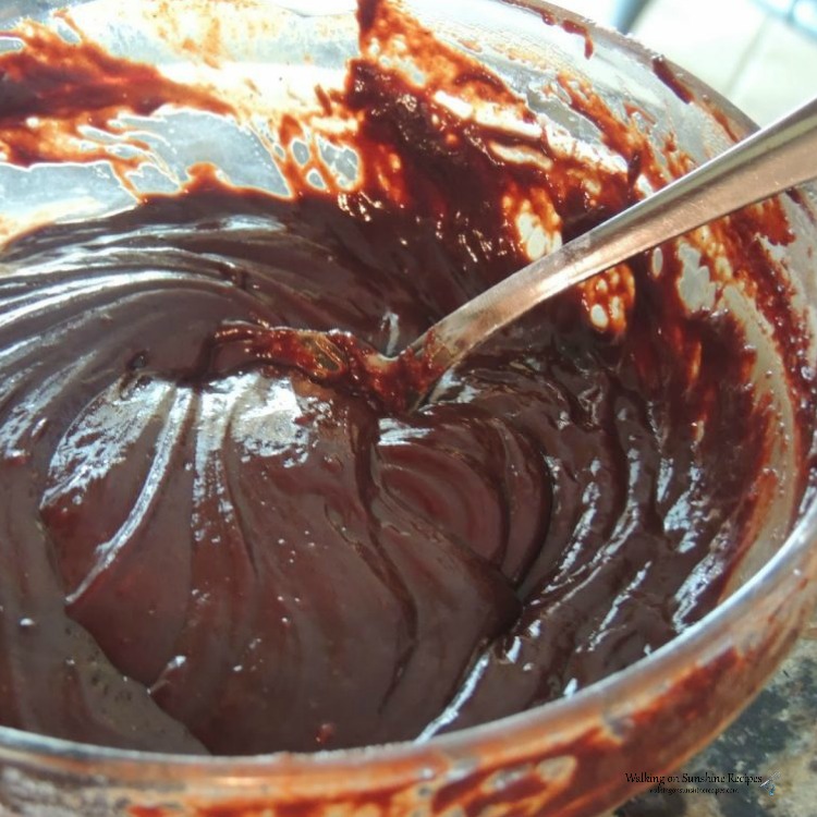 Chocolate pudding in bowl. 