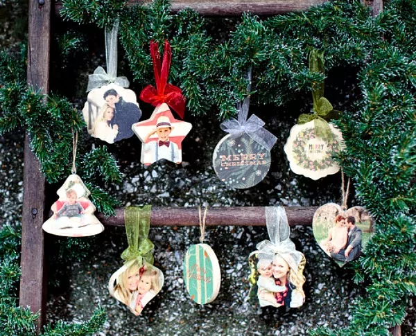 PhotoBoard ornaments from PhotoBarn make great gifts this year featured on Walking on Sunshine. 