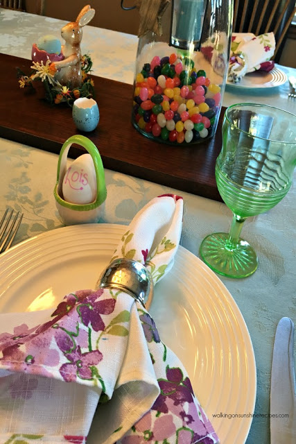 Easter Table Settings and Decorating from Walking on Sunshine.