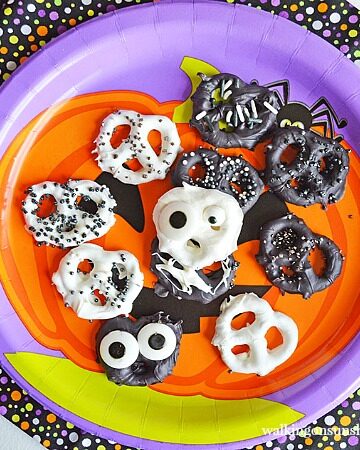 Chocolate Covered Spooky Halloween Pretzels