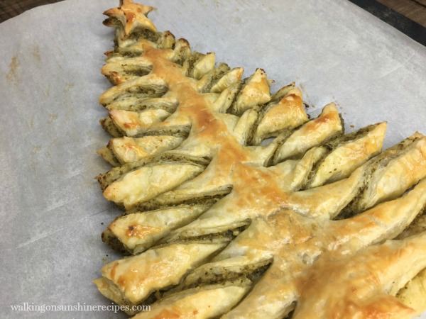 Christmas Tree Puff Pastry Appetizer with Pesto Sauce