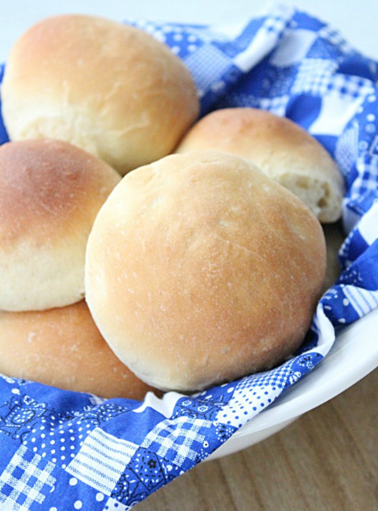 Bread Machine Dinner Rolls from Our Table for Seven