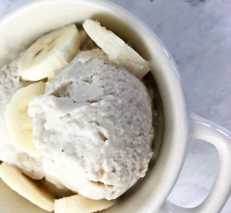 Homemade Banana Frozen Yogurt from The Unprepared Mommy
