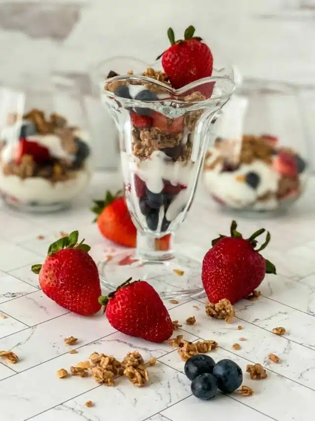 Breakfast Parfaits with Fruit, Yogurt and Granola Story