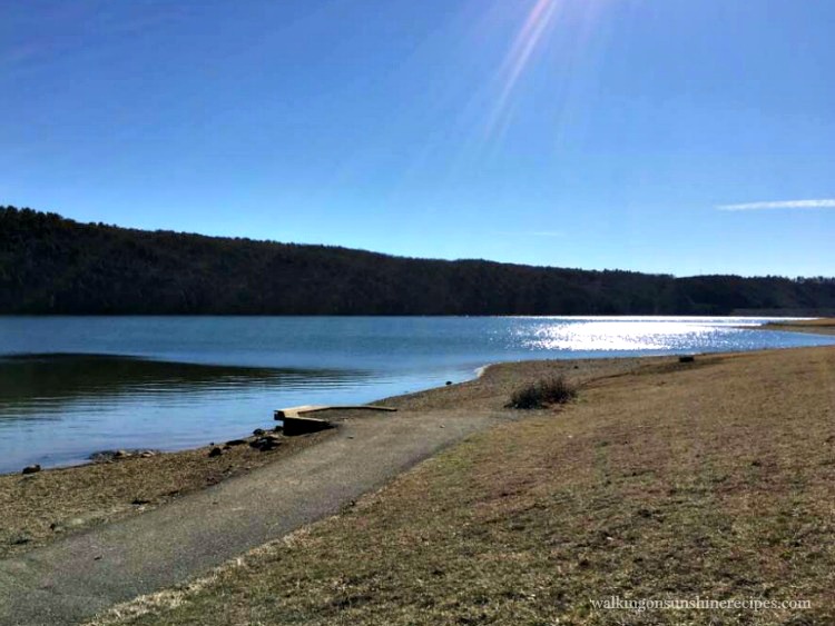 Beltzville Lake og beach I Nordøst Pennsylvania. 