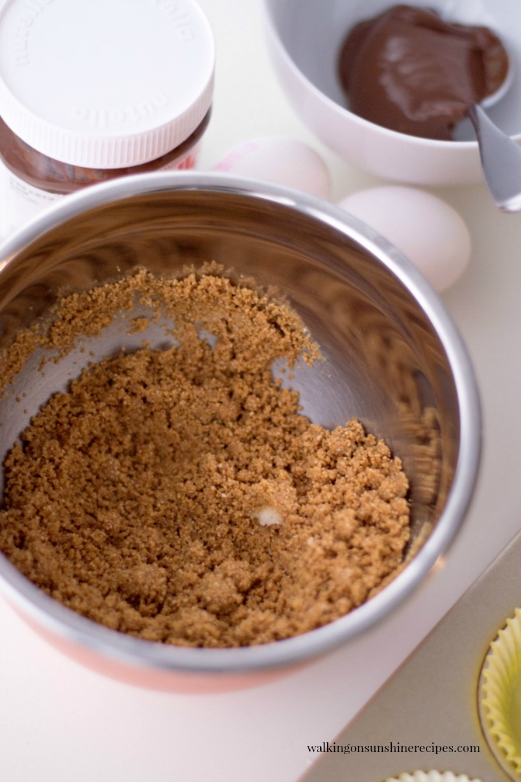 Graham Cracker Crumbs for Nutella Cheesecakes
