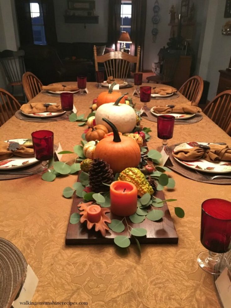 Tips for Decorating the Thanksgiving Table | Walking on Sunshine Recipes