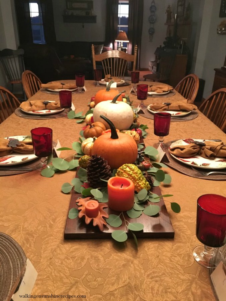 Tips for Decorating the Thanksgiving Table | Walking on Sunshine Recipes