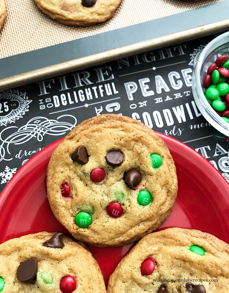 M&M Chocolate Chip Cookies are soft with crispy edges and full of flavor and will make the perfect homemade cookie gift for the holidays. M&M Chocolate Chip Cookies are soft with crispy edges and full of flavor and will make the perfect homemade cookie gift for the holidays.