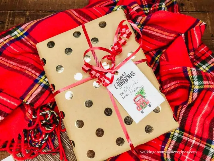Red Truck Christmas Gift Tags from Walking on Sunshine Recipes