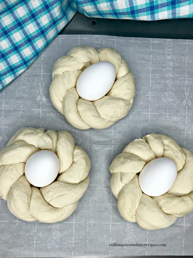 3 temporary eggs in Individual Italian Easter Bread Rings
