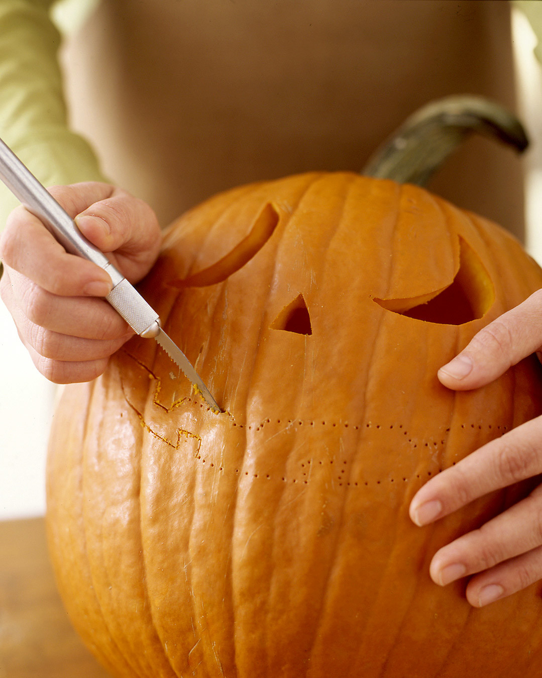 how-to-carve-a-pumpkin-for-halloween-walking-on-sunshine-recipes