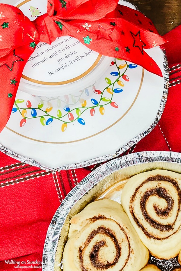Freezer Friendly Homemade Cinnamon Rolls for gifts during the Holidays from WOS