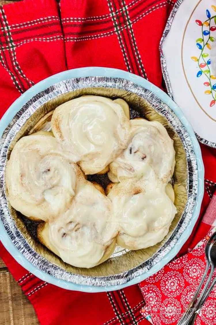 Frosted Homemade Cinnamon Rolls as Gifts from WOS