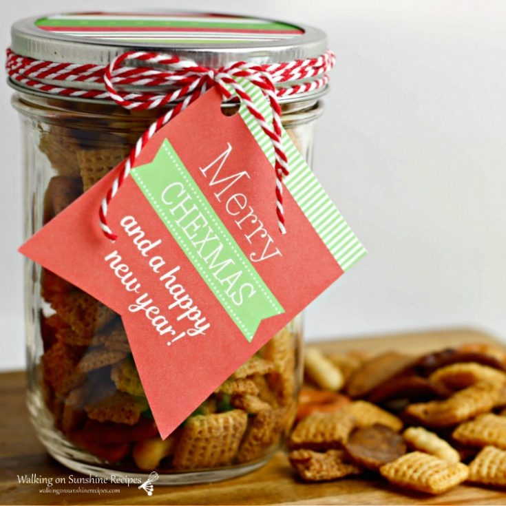 Christmas in July Crafts with Mason Jars | Walking on Sunshine Recipes