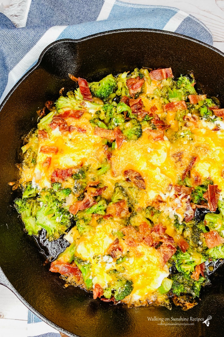 Easy one pan chicken, broccoli, bacon recipe for dinner tonight.