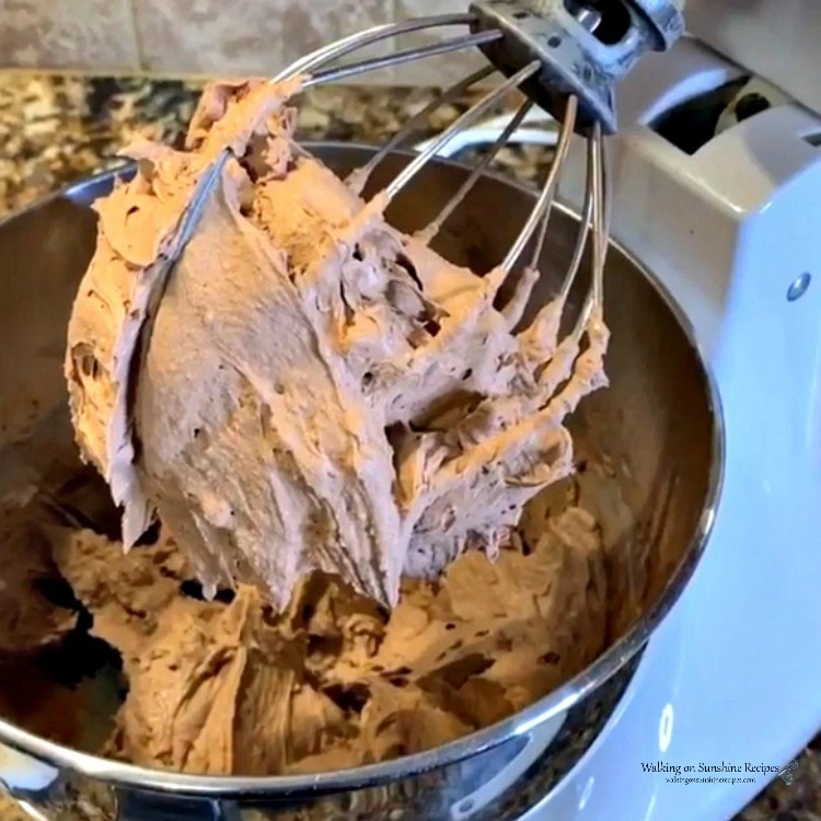 Easy Chocolate Mousse in Kitchen Aid Mixer