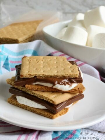 cropped-Smores-on-plate-with-melted-chocolate.jpg