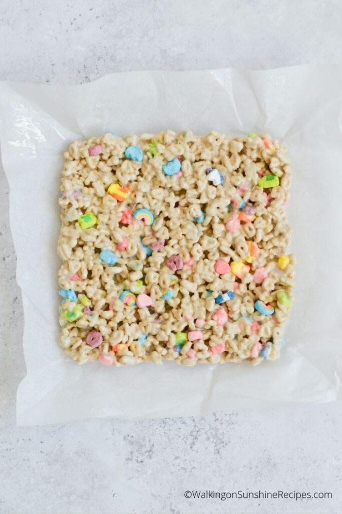 lucky-charms-cereal-bars-recipe-walking-on-sunshine-recipes