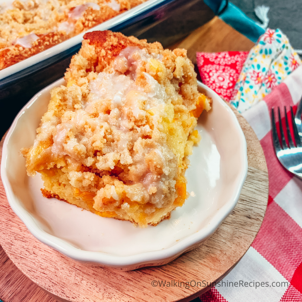Peach Crumb Cake with Yellow Cake Mix Walking On Sunshine Recipes