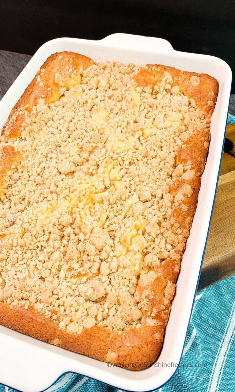 Peach Crumb Cake with Yellow Cake Mix - Walking On Sunshine Recipes