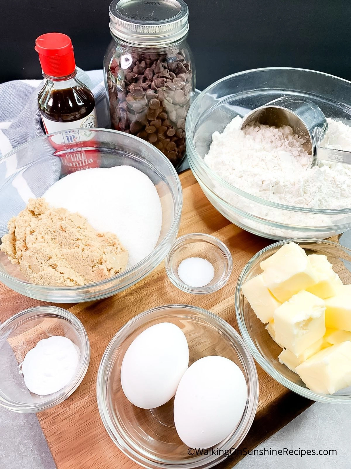 Ingredients for Giant Chocolate Chip Cookie.