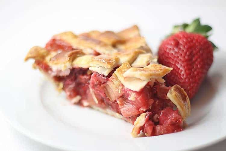 strawberry rhubarb pie