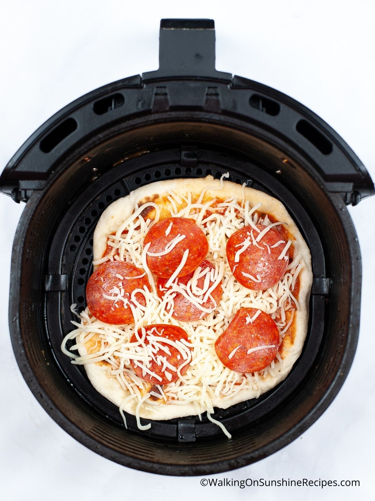 round pizza in air fryer.