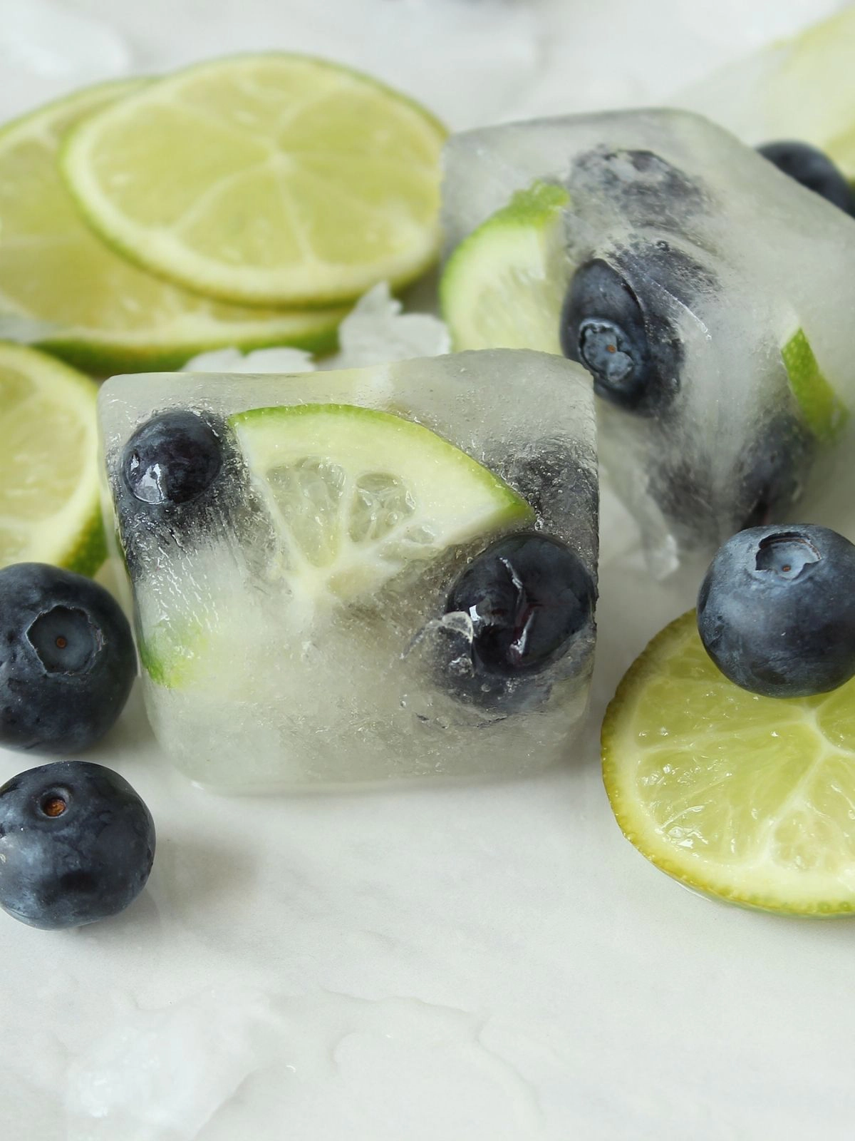  Limes and Blueberries in Ice Cubes