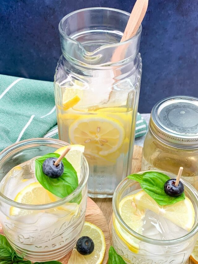 Nectarine, Basil and Clementine Infused Water Recipe: How to Make It