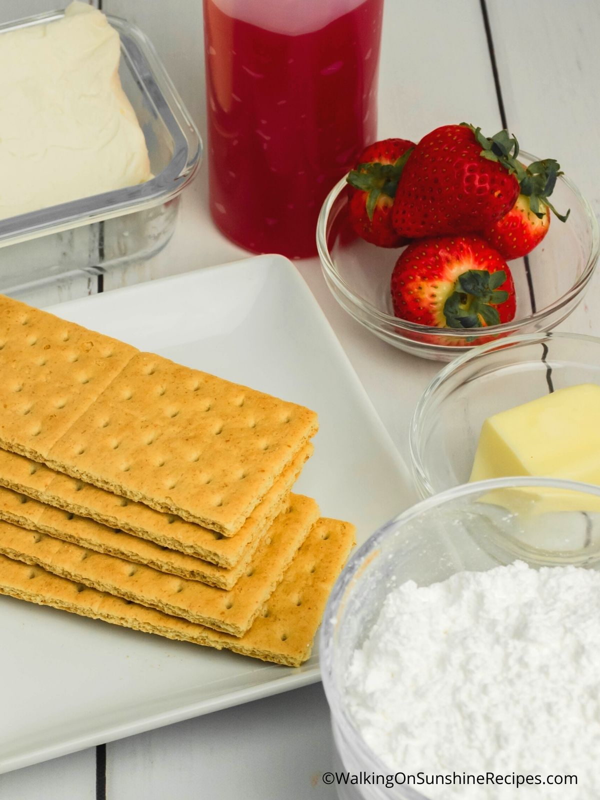 Ingredients for cream cheese vanilla pudding mini cheesecakes.
