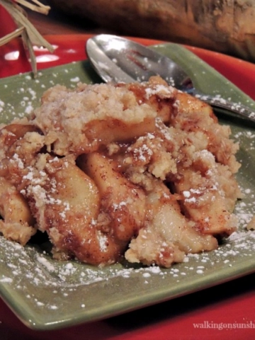 Apple Crisp - Easy, Delicious and Perfect for Fall!