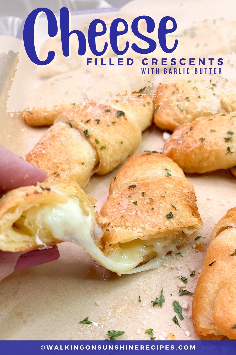 https://walkingonsunshinerecipes.com/wp-content/uploads/2021/11/Pillsbury-Crescent-Rolls-with-Cheese-Pin-1.jpg