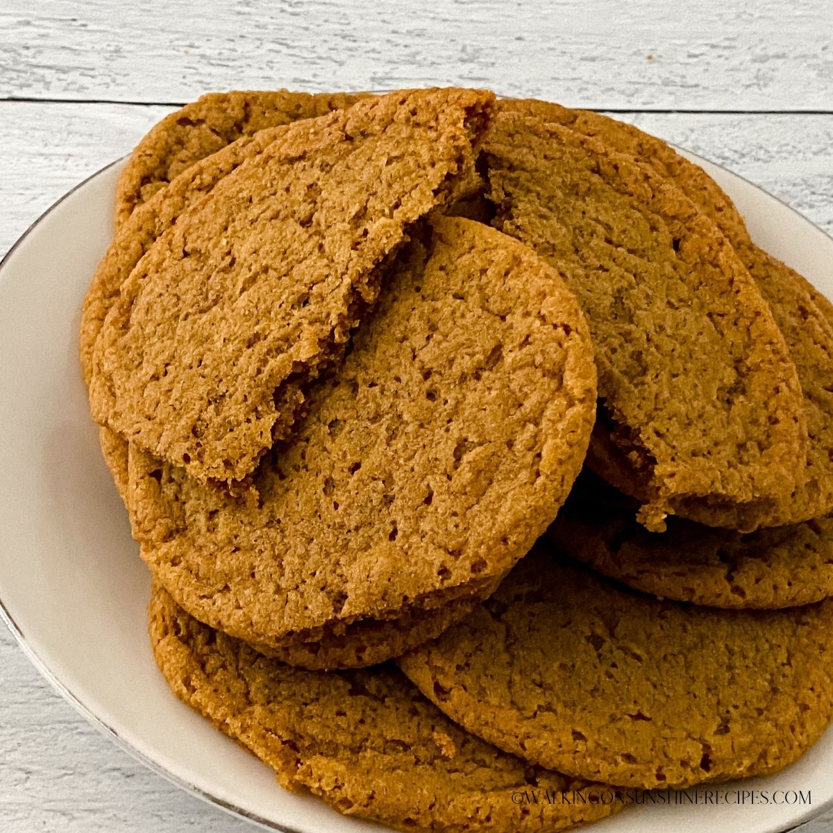 Best Gingersnap Cookies Recipe - How To Make Gingersnaps