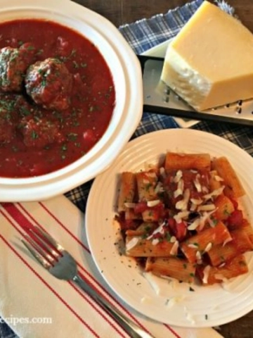 Slow Cooker Tomato Sauce with Meatballs-cover image