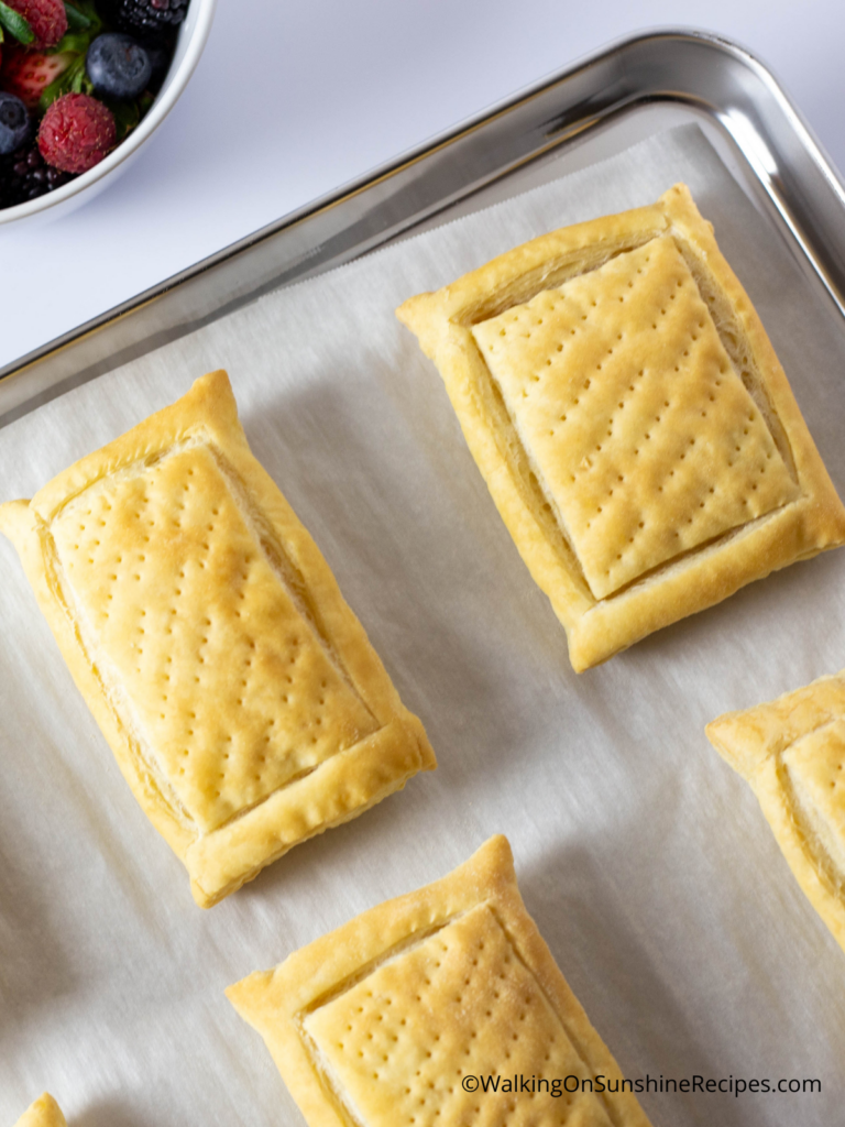 easy puff pastry dessert.