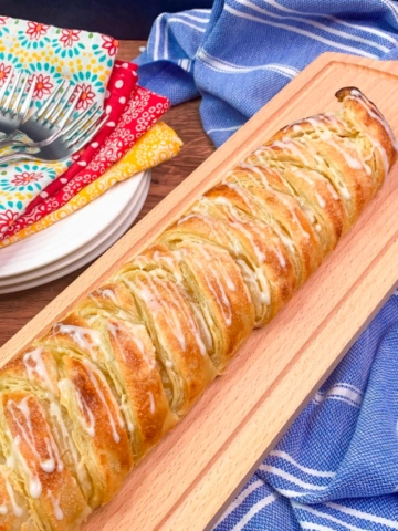 Puff Pastry Braid - w: Lemon Cream Cheese Filling-Cover Image