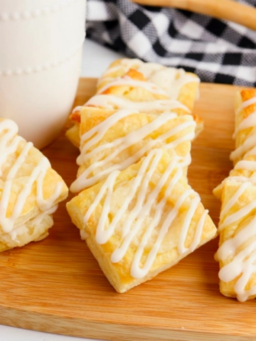 Puff Pastry Cream Cheese-Cover Image