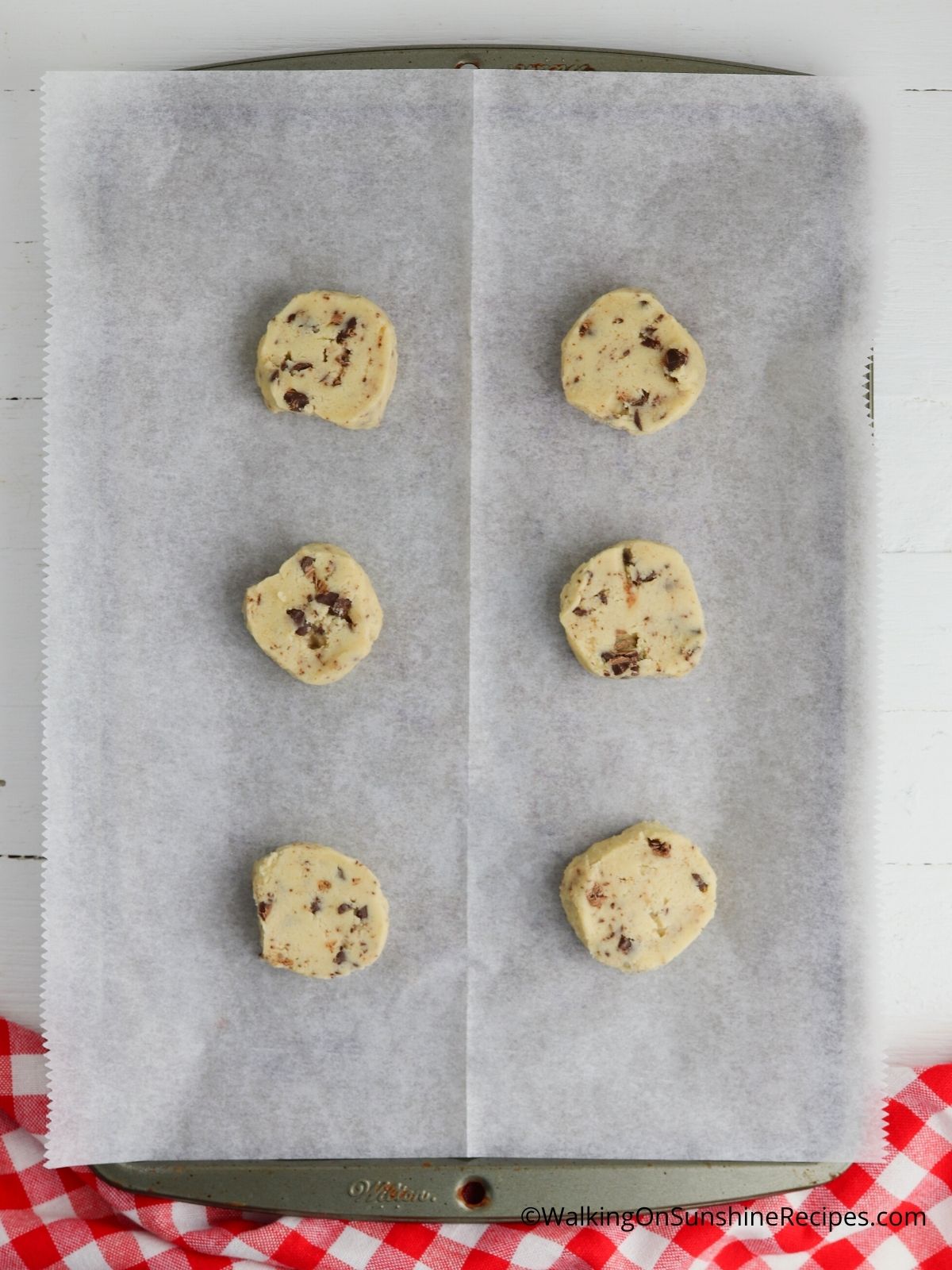 baking instructions for refrigerator cookies.