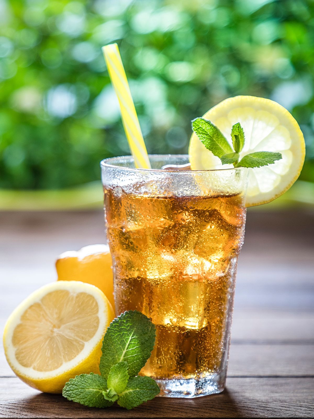 non-alcoholic iced tea recipe with lemon.