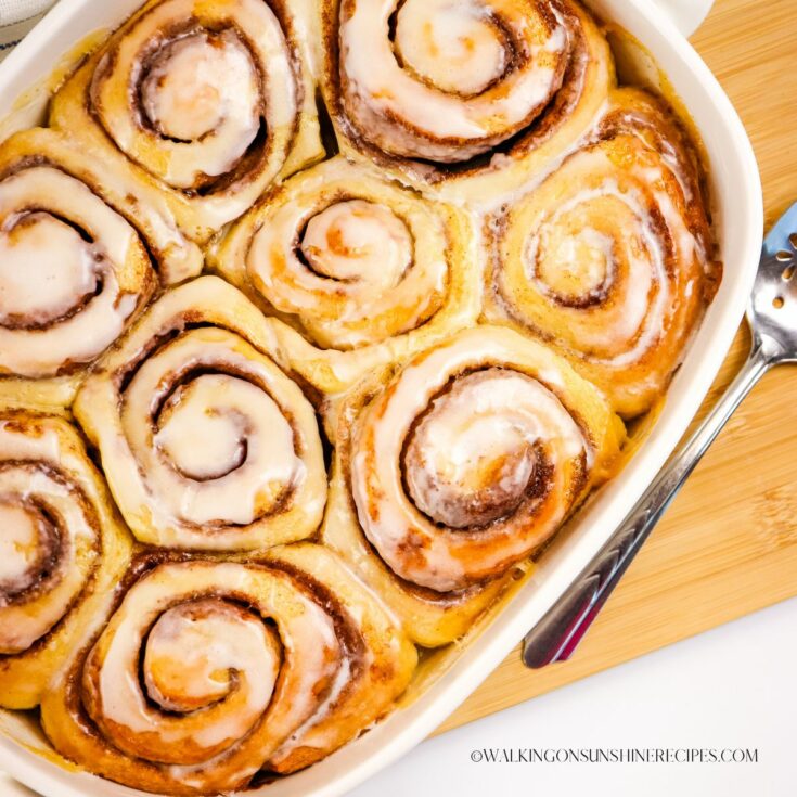 cinnamon rolls from biscuits.