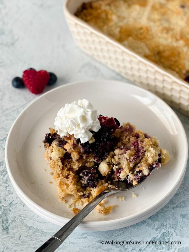 Berry Dump Cake with Fresh Berries - Walking on Sunshine