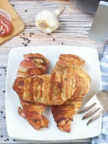 cropped-Served-chicken-with-bacon..jpg