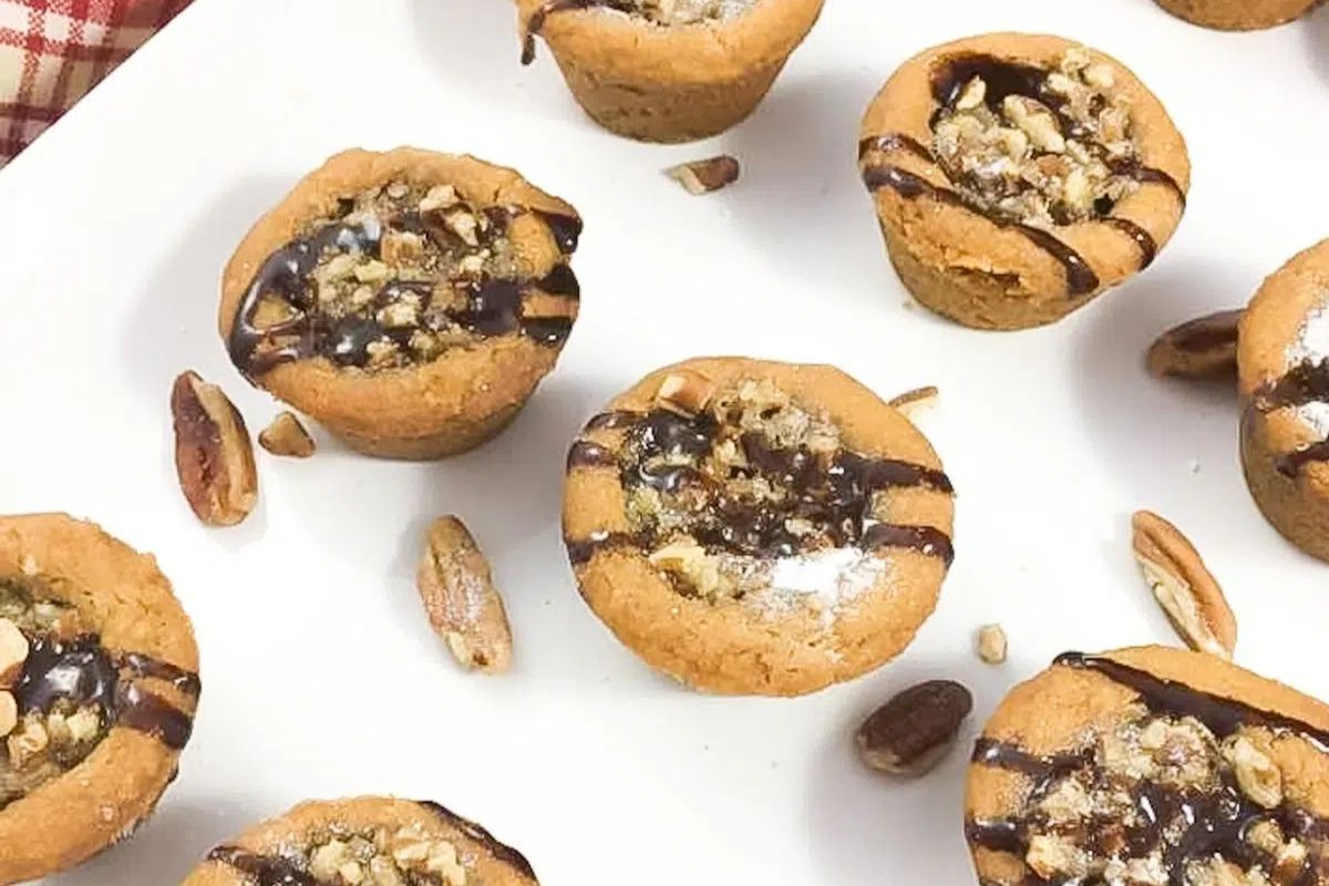 Pumpkin Spice Pecan Pie Cookie Cups