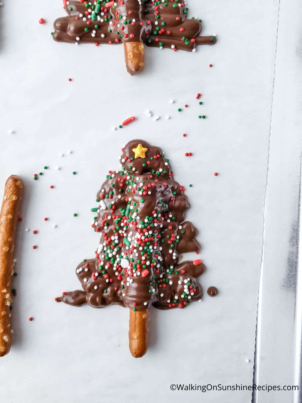 Add edible star.